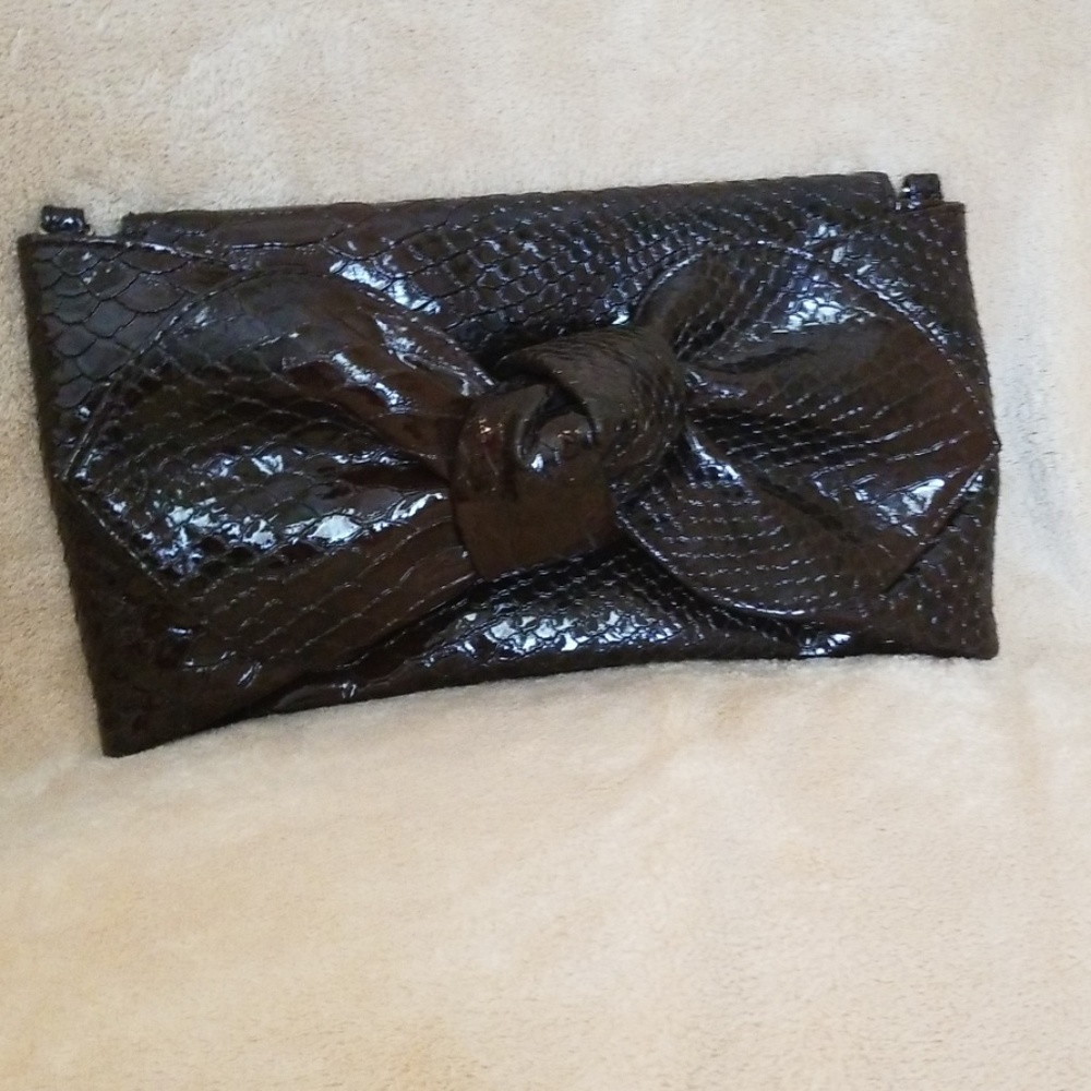 SR Squared Bow Clutch